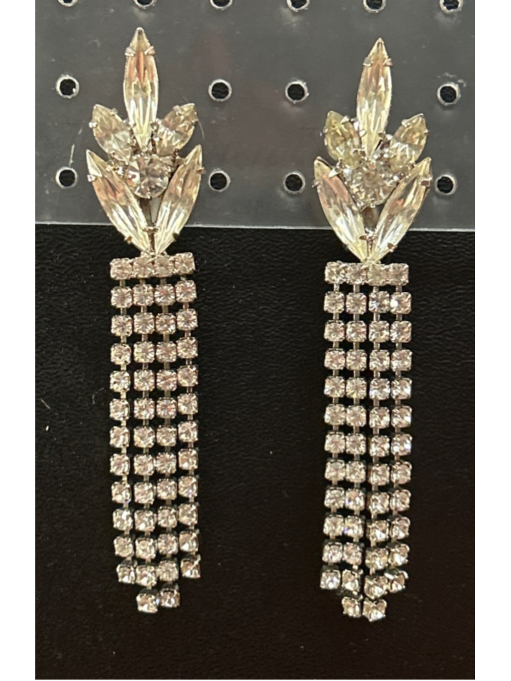 Women's Unbranded Silver Clear Rhinestone Dangle Earrings